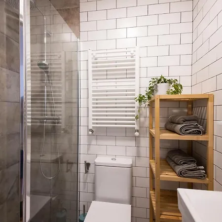 Zurriola - No Party At - 150 Meters To Zurriola - Size 75m2 Appartement