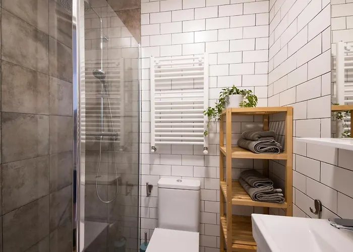 Zurriola - No Party At - 150 Meters To Zurriola - Size 75m2 Апартаменты